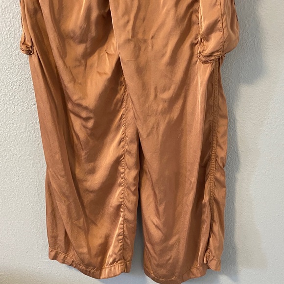 Aerie Bronze-Toned lightweight sateen cargo drawstring Pants - Picture 5 of 5
